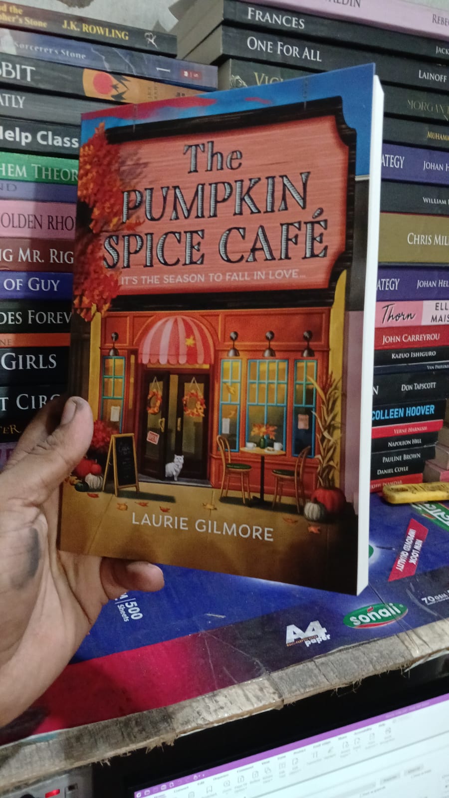 The Pumpkin Spice Café by Laurie Gilmore