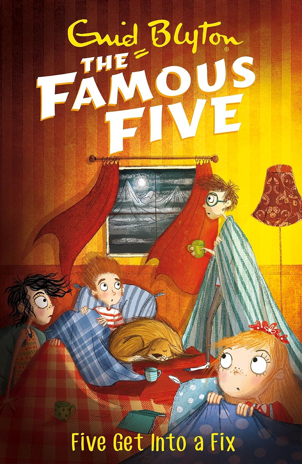 The Famous Five: Five Get Into a Fix by Enid Blyton