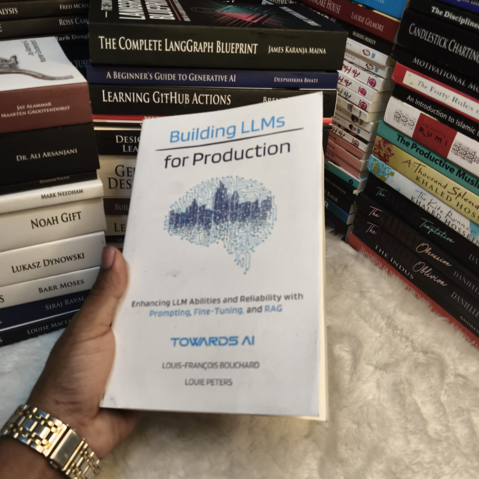 Building LLMs for Production by Louis-François Bouchard & Louie Peters