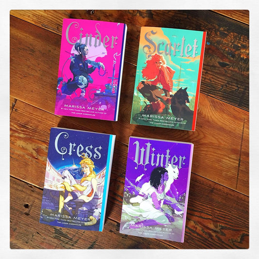 The Lunar Chronicles Series (4 Books) by Marissa Meyer